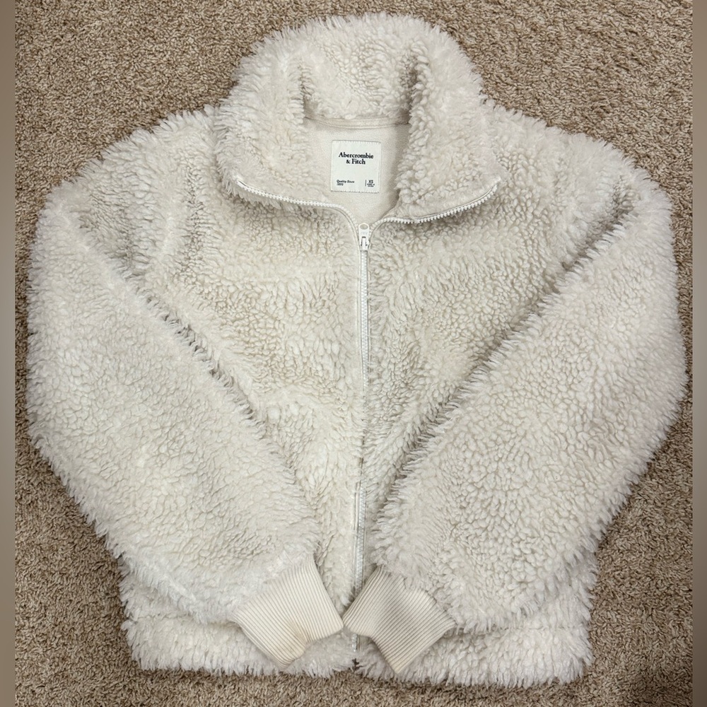 Abercrombie & Fitch Off-White Sherpa Jacket